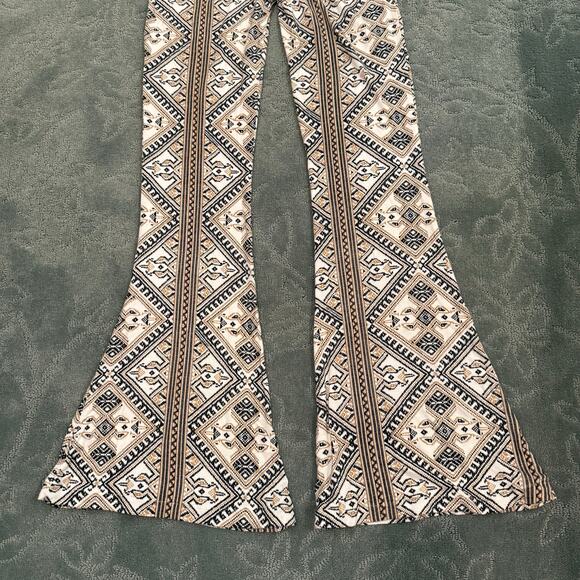 Volcom - Girls Pants - Size LG /14 - Picture 3 of 10